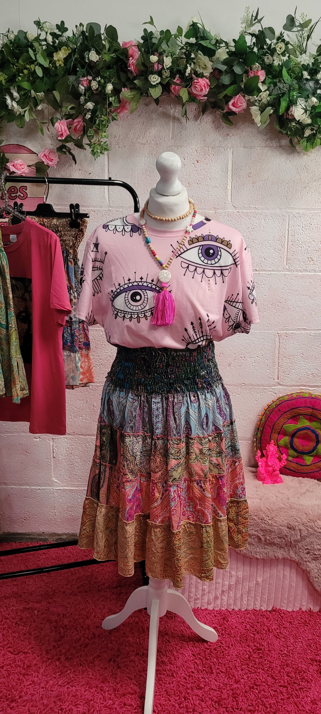 Love Lashes Eye T Shirt, Pastel Pink