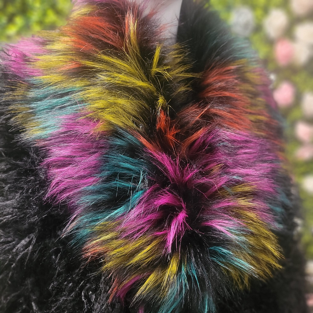 Blondie's Faux Fur Clip Collar