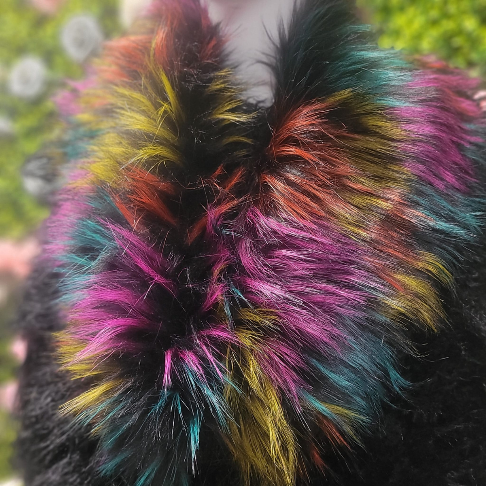Blondie's Faux Fur Clip Collar