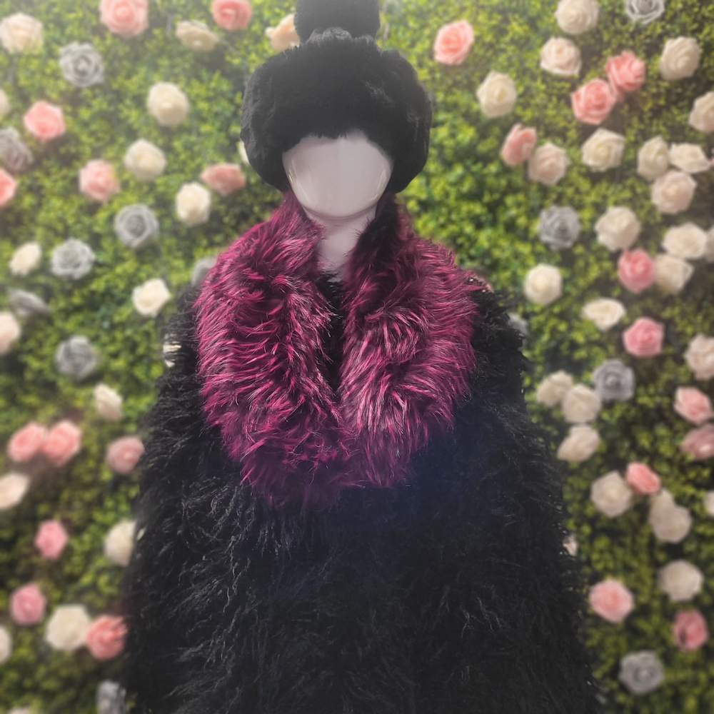 Blondie's Faux Fur Clip Collar
