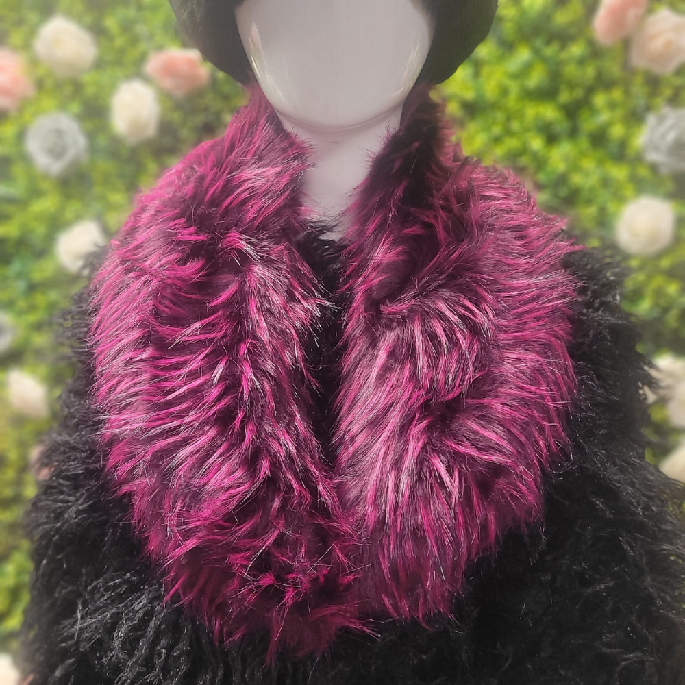 Blondie's Faux Fur Clip Collar